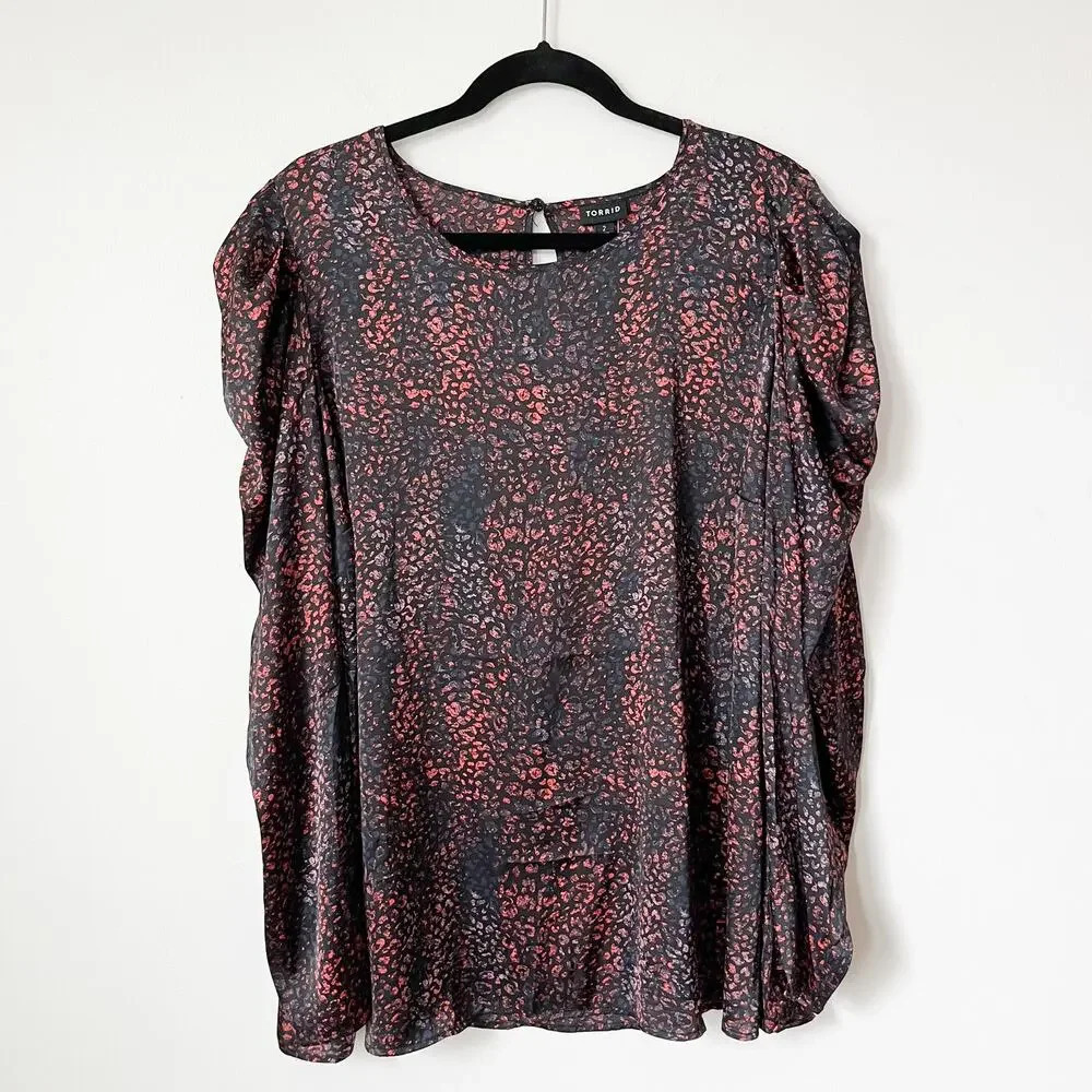 torrid Black and Burgundy Puff-Sleeve Animal Print Blouse - Picture 2 of 11